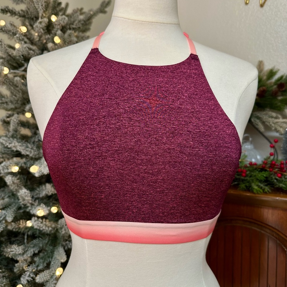 Victoria’s Secret Sports Bra – Size Small – Excellent Condition!
